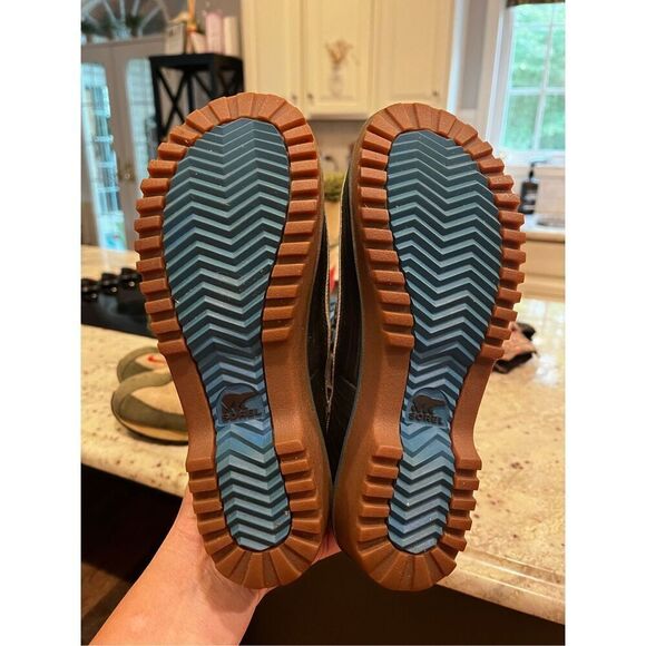 Sorel Tivoli High II Women’s Fur Lined Waterproof Boots sz 6 EUC - Picture 5 of 6